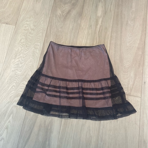 Going Out Skirt - Picture 1 of 3